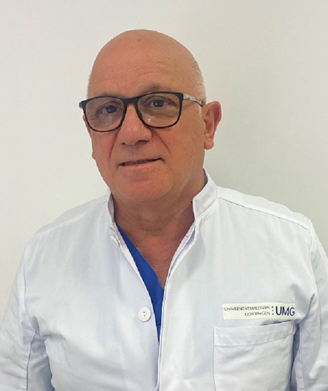 Dr. Roberto Olianas